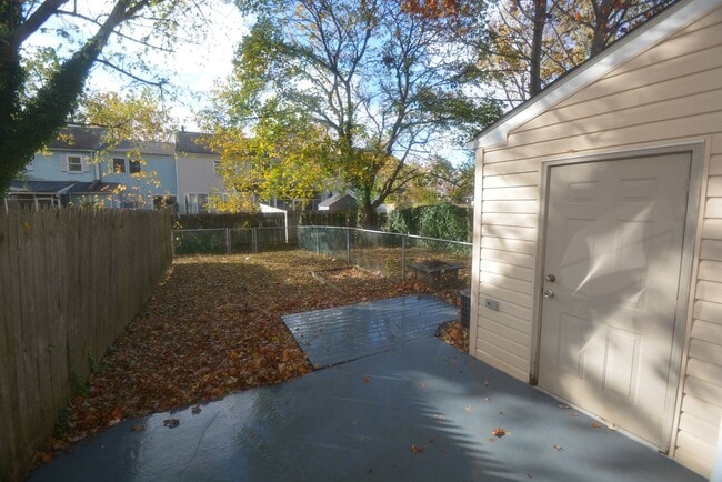 Building Photo - Recently Updated 3 Bedroom 1 Bath in Newar...