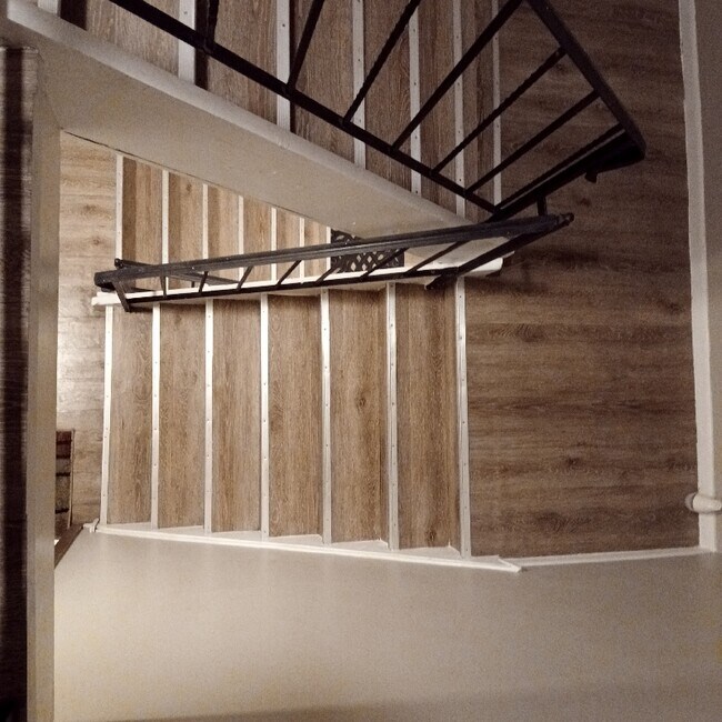 Building Photo - 5712 Ridgemont Ln