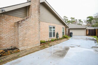 Building Photo - 19414 Dianeshire Dr