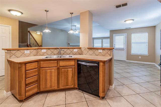 Building Photo - 2017 Lake Highlands Dr
