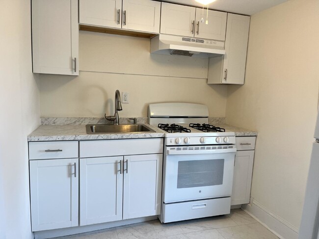 Building Photo - Completely Updated Large 2BR,1BA AVAILABLE...