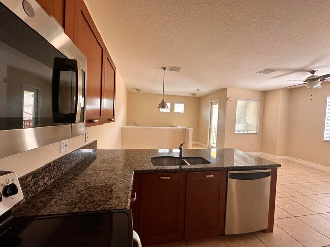 Building Photo - 44 SE Sedona Cir