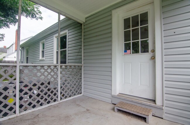 Building Photo - Gorgeous family home rental in Norfolk!