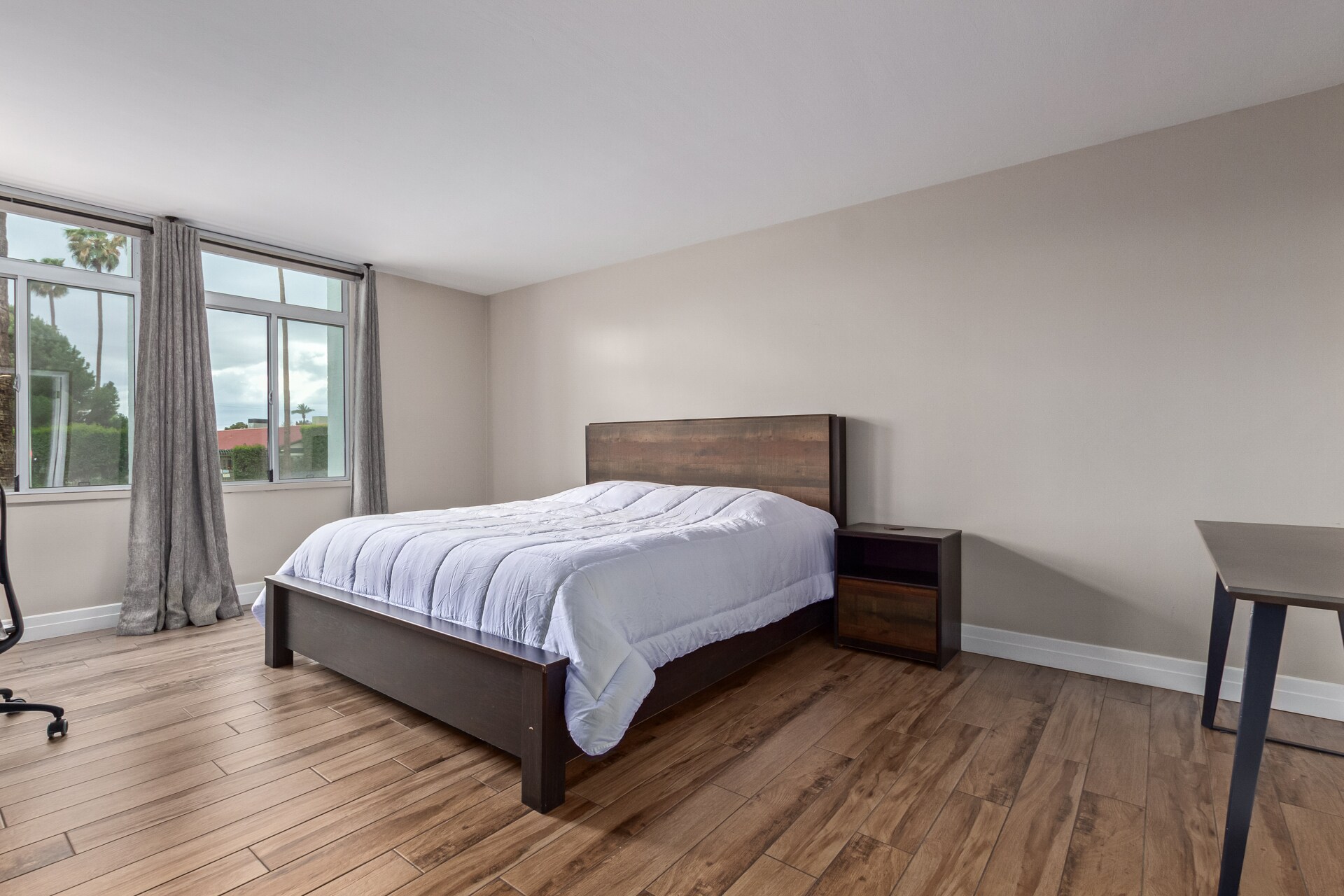 Building Photo - 6502 N Central Ave