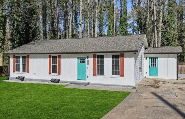 Building Photo - 445 Arnold Ave