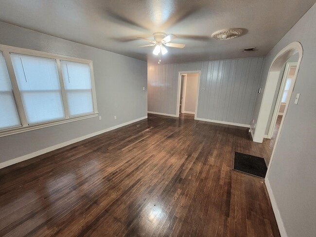 Building Photo - 2117 30th St