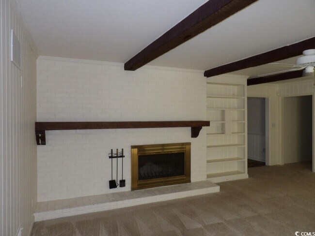 Building Photo - 254 Evergreen Ln