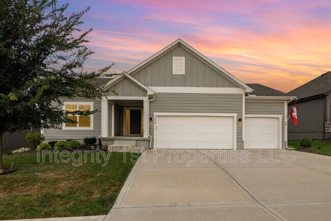 Primary Photo - 7430 NW Chambers Ct