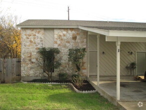 Building Photo - 8208HOOD
