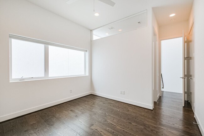 Building Photo - Offered by Precision Realty & Management, LLC!!