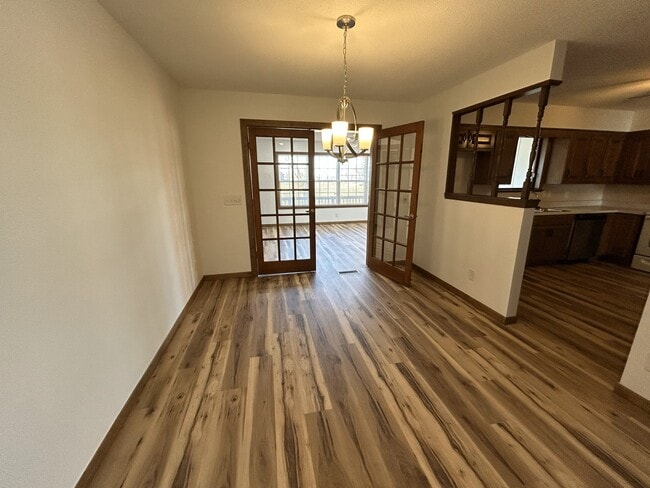 Building Photo - 902 S 17th St