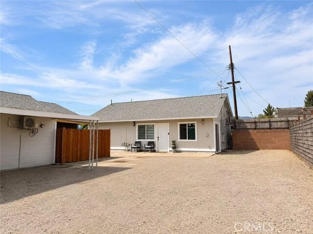 Building Photo - 559 E Juanita Ave