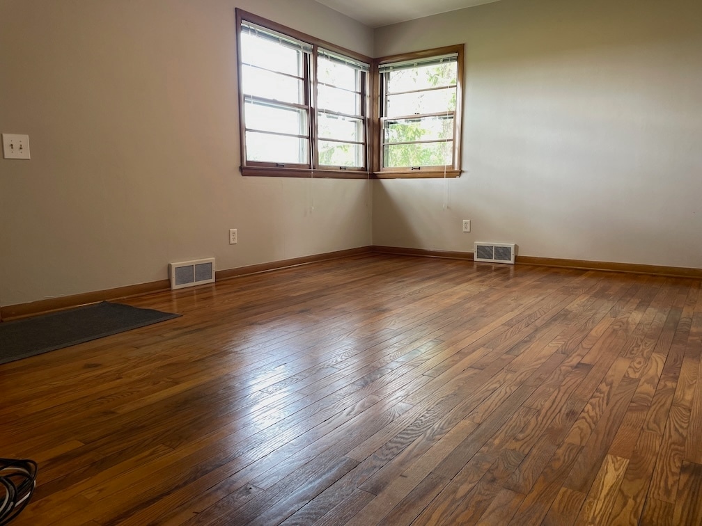 Building Photo - 7127 Elderberry Rd