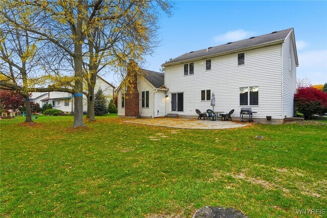 Building Photo - 8221 Clarence Ln N