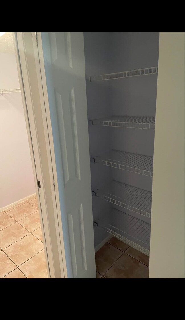 Building Photo - 1054 Lotus Cove Ct