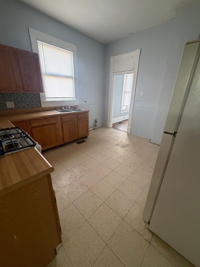 Building Photo - 1621-1623 Prospect Ave