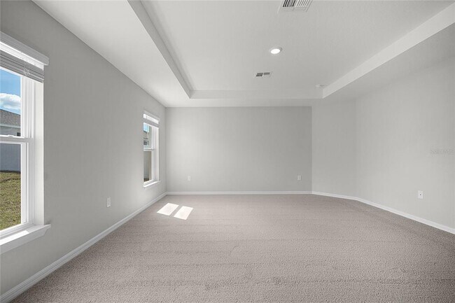 Building Photo - 1460 Fleur Dr