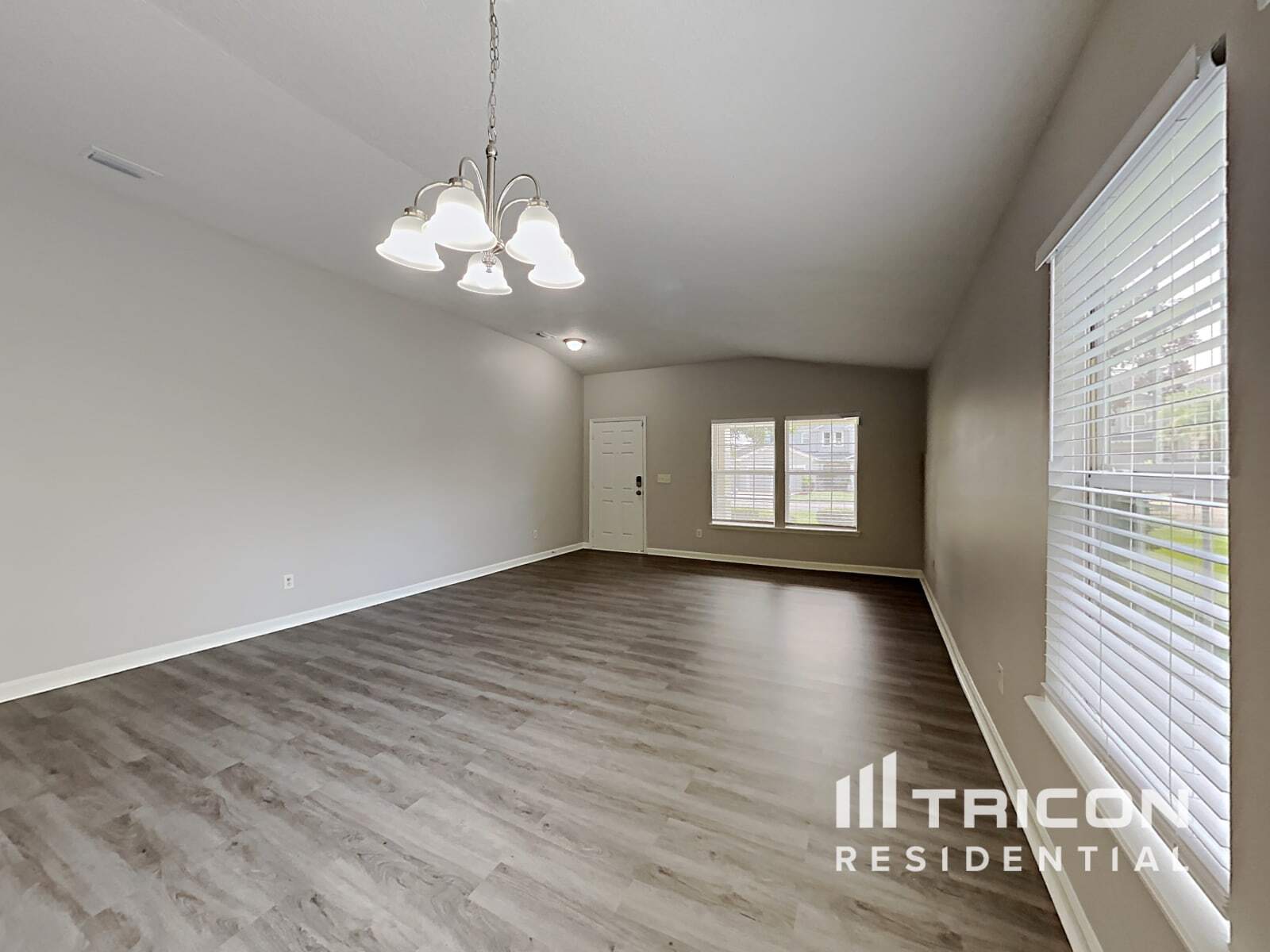 Building Photo - 12264 Deersong Dr