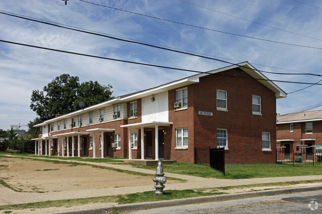 Building Photo - Mosby Court