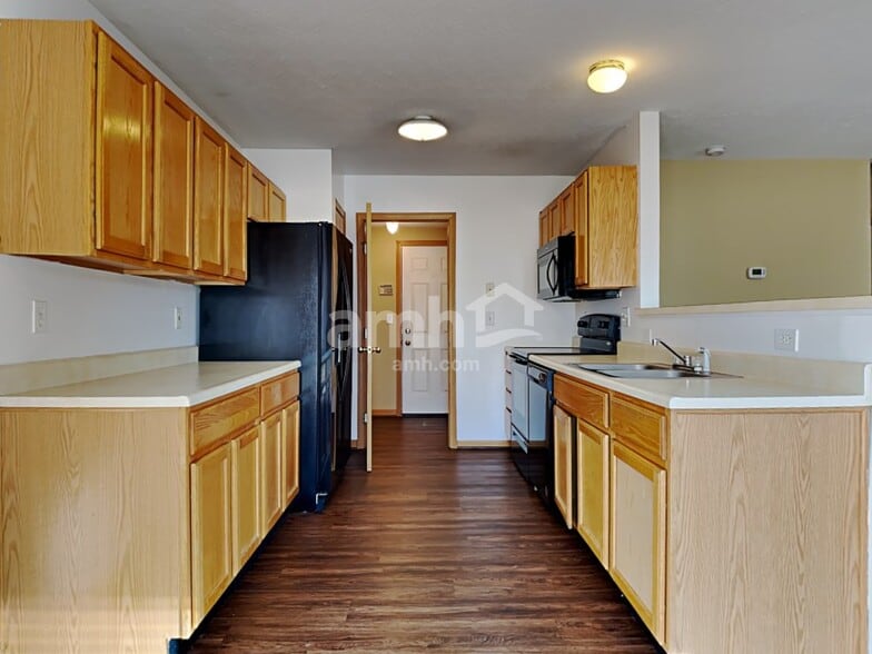 Building Photo - 2565 Allegro Ln