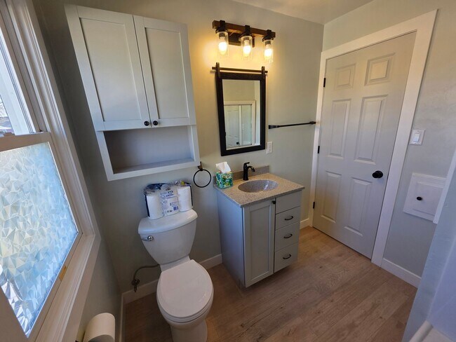 Building Photo - 367 Mohawk Ave