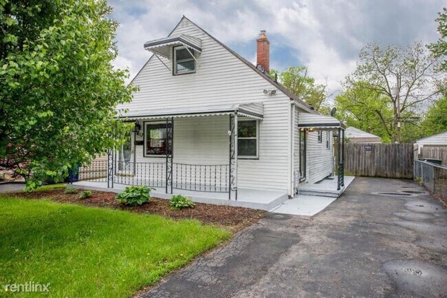 Primary Photo - 3017 Atwood Terrace