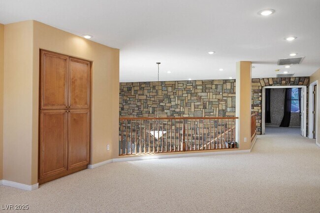 Building Photo - 1813 Country Meadows Dr