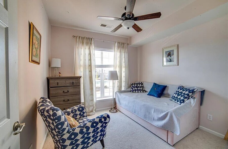 Building Photo - 14827 Santa Lucia Dr