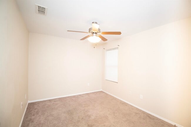 Building Photo - 4426 Gloria Dr