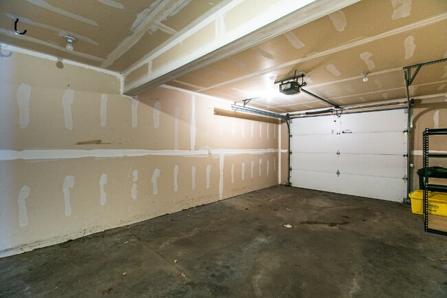 Building Photo - 3061 Stellar Eagle Dr