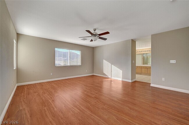 Building Photo - 121 Standing Stone St