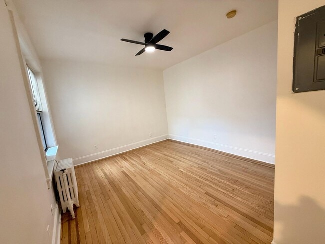 Building Photo - 36 Duncan Ave