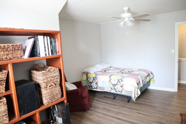 Building Photo - 4 Bed 2.5 Home in San Marcos, TX