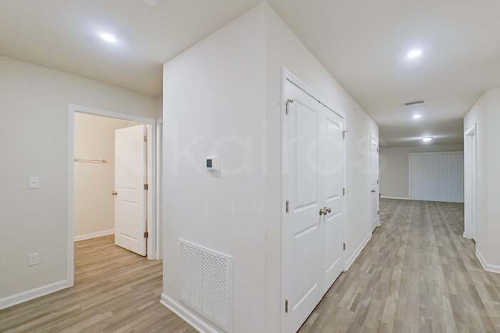 Building Photo - 21617 Yosemite Blvd