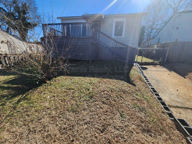 Building Photo - 274 Booker St SW