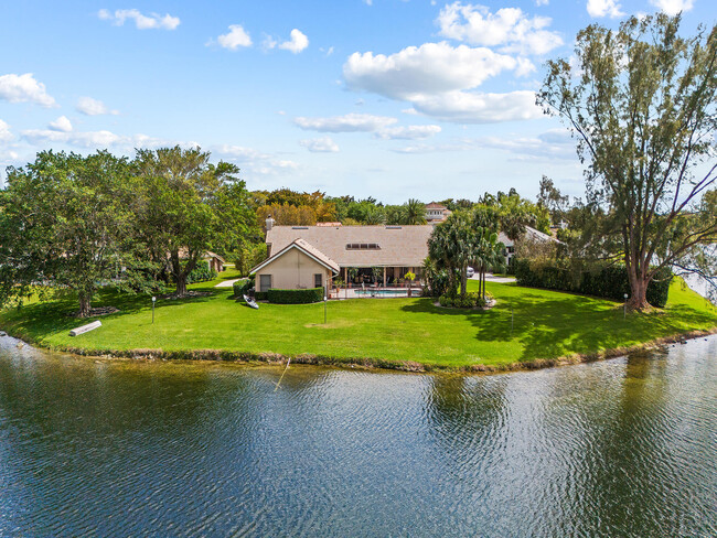 Building Photo - 7511 Brigantine Ln