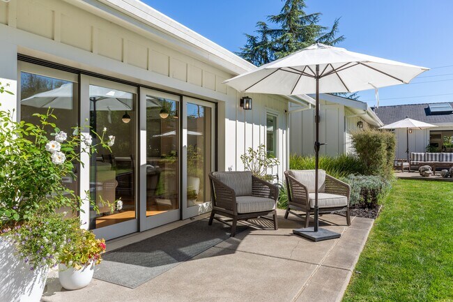 Building Photo - 760 Zinfandel Ln