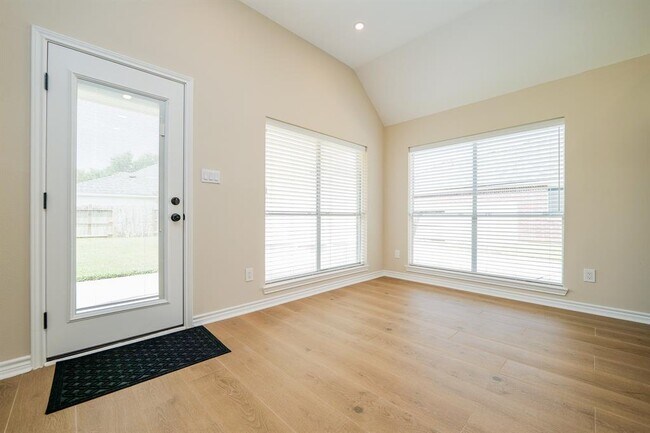 Building Photo - 1823 Brightlake Way