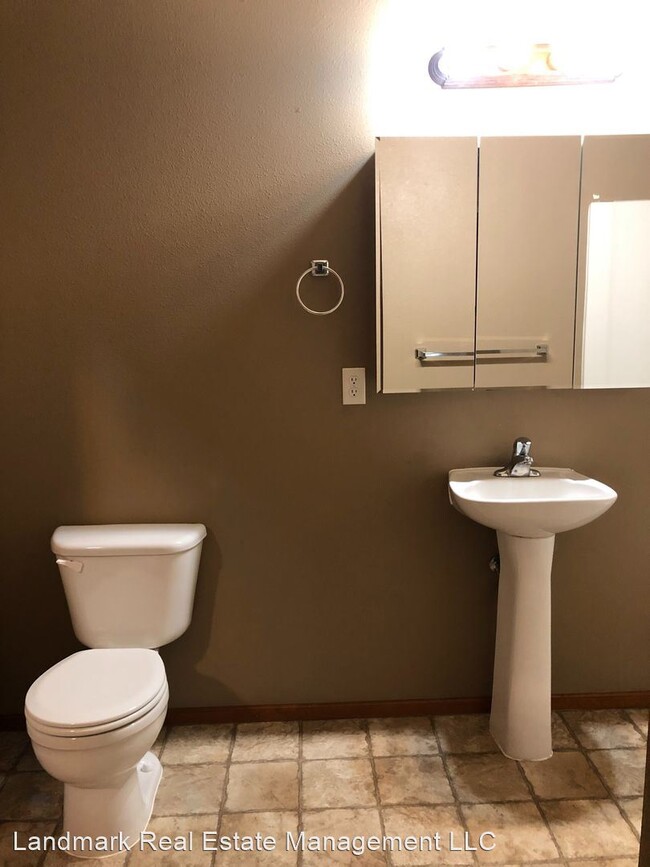 Building Photo - 1026 22nd St