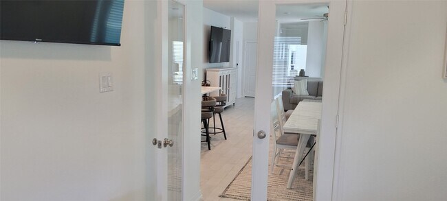 Building Photo - 347 E Coralburst Lp