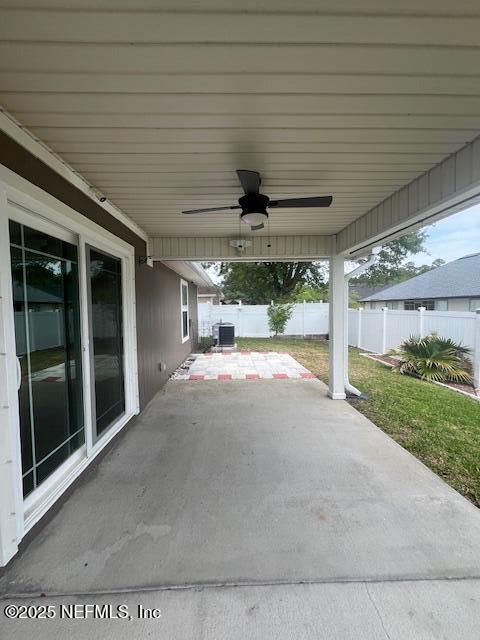 Building Photo - 13985 Fish Eagle Dr E