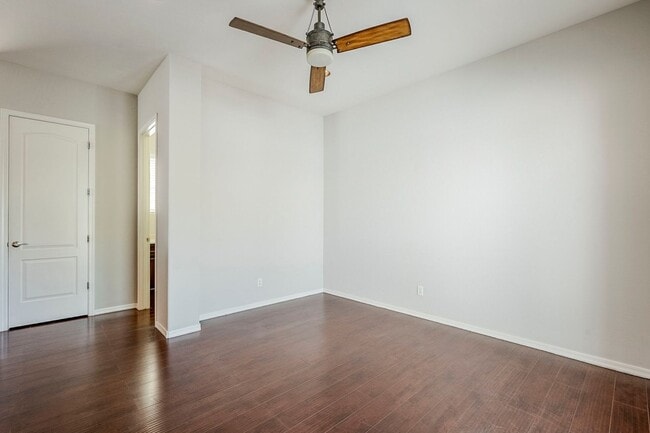 Building Photo - Stunning 4 bed 2.5 bath home with pool, in...