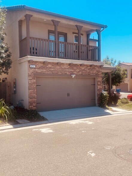 Building Photo - 6251 E Overlook Way