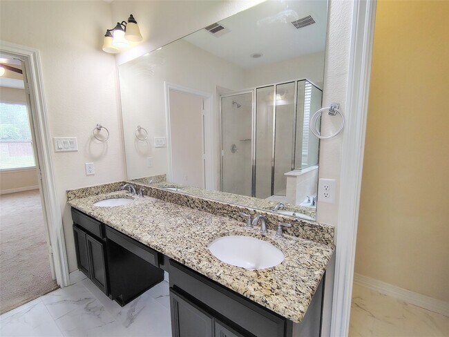 Building Photo - 10551 Paula Bluff Ln