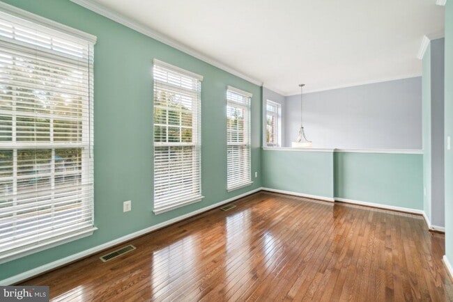 Building Photo - 8330 Leighlex Ct