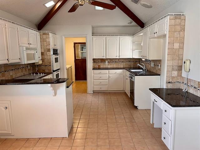 Building Photo - 203 FM 1187