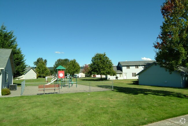 Building Photo - Townhomes at Mountain View - Valley Avenue