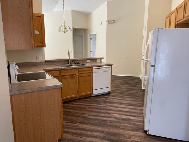 Building Photo - Home for rent