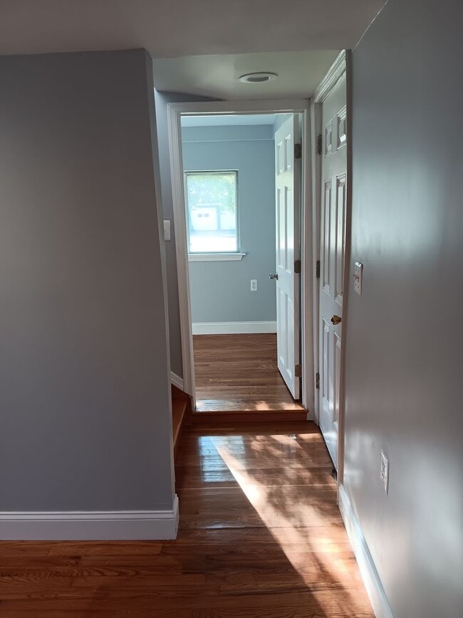 Building Photo - Renovated 3 Bed 2 Bath Single-Family Home in Aberdeen