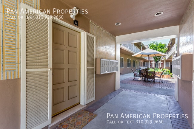 Building Photo - 335 S Los Robles Ave